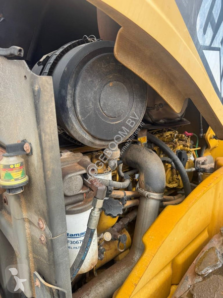 Zhutňovač Caterpillar CP 76