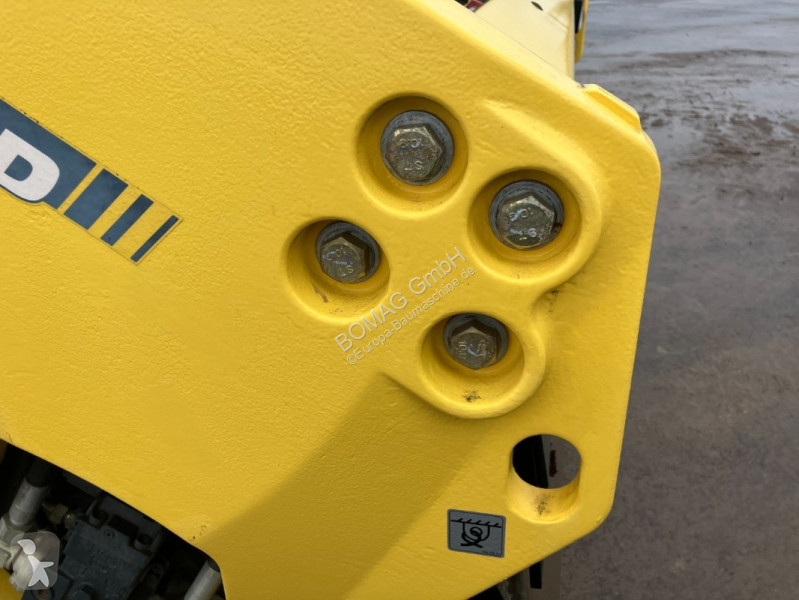 Zhutňovač Bomag  BW 202 AD-4  Stage IIIa/Tier 3