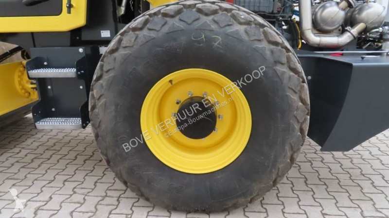 Compactador Bomag BW213 DH-5