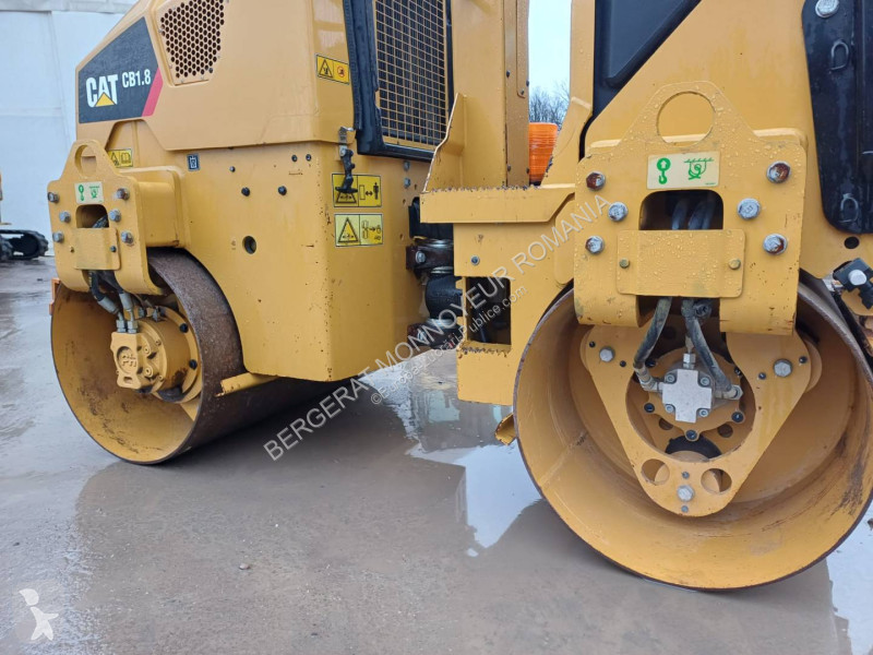 Zhutňovač Caterpillar CB 1.8