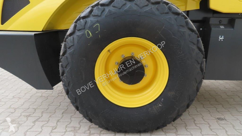 Compactador Bomag BW213 D-5 PL