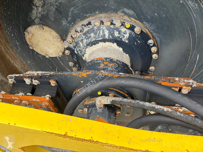 Zhutňovač Bomag BW 213 D-5 Single drum roller....