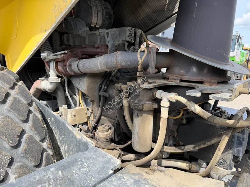 Zhutňovač Bomag H4