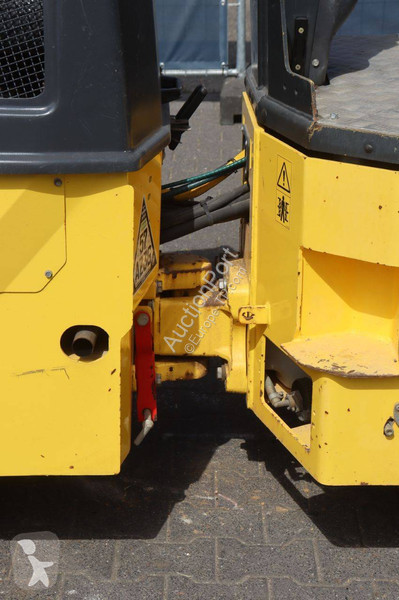 مدحلة Bomag BW120 AD4