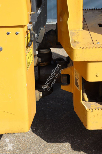 Compactador Caterpillar CB1.7