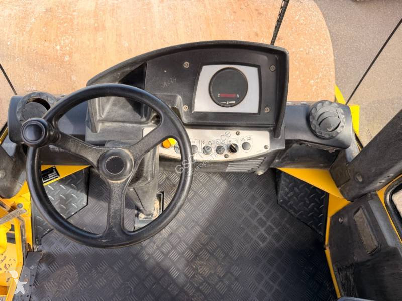 مدحلة Bomag BW216 D-4