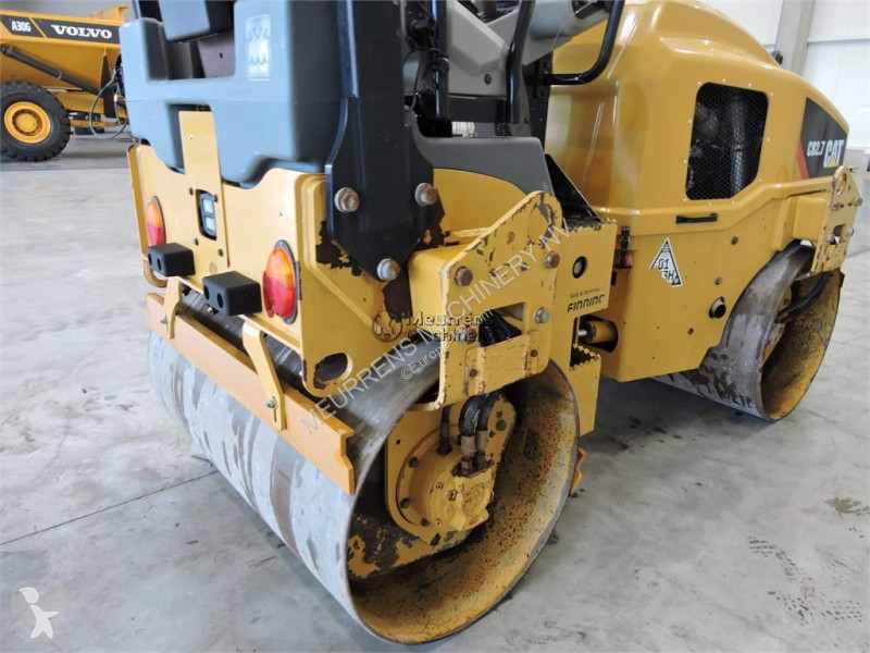 مدحلة Caterpillar CB2.7