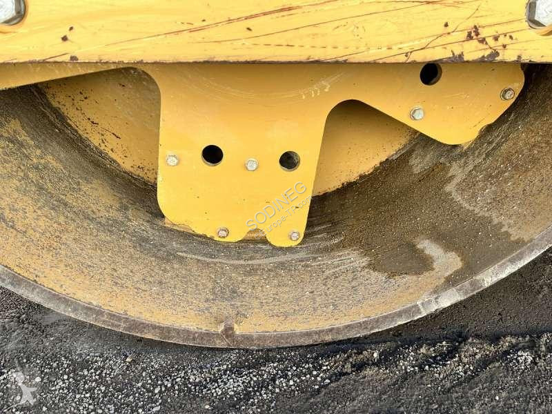 Compacteur Caterpillar