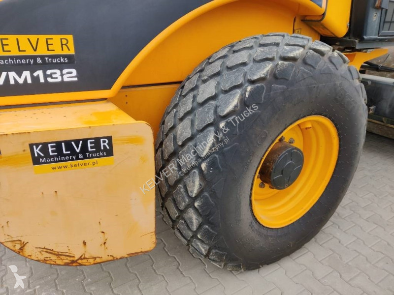 Jordstamper JCB VM 132  roller