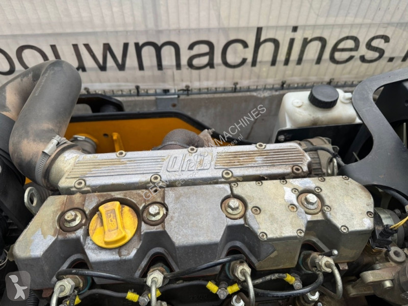 Compactador JCB VMT 430-130
