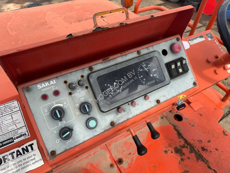 Compactor Sakai 750-2