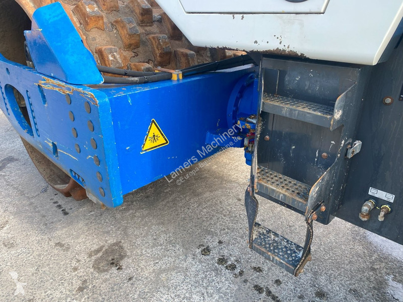 Zhutňovač Bomag BW 219 PHD .