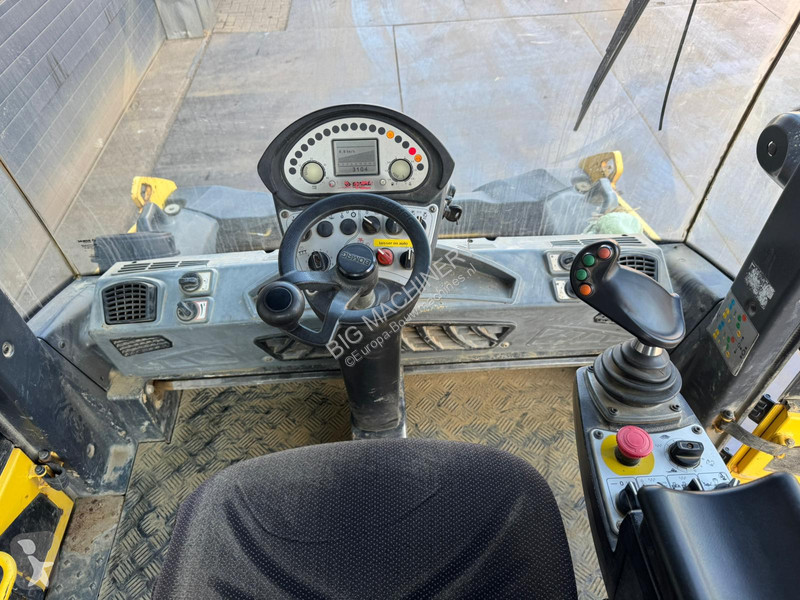 مدحلة Bomag 5