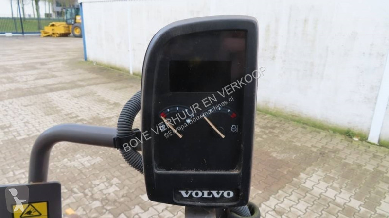 مدحلة Volvo SD 45 B