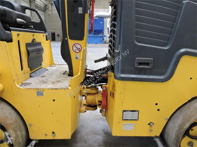 مدحلة Bomag