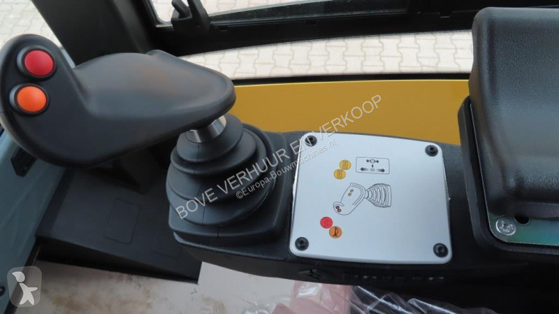 Compactador Bomag BW213 D-5 PL