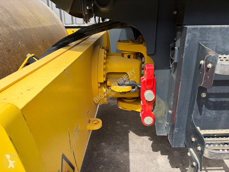 Zhutňovač Bomag BW219DH5