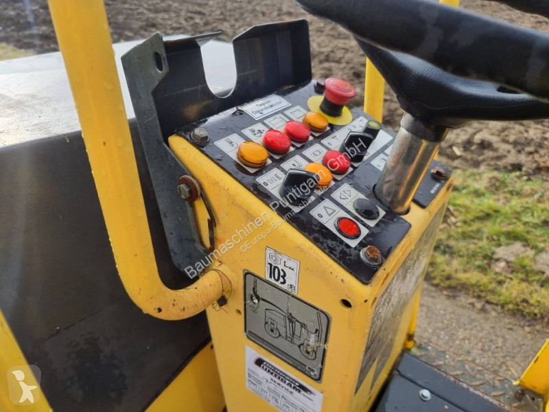 مدحلة Bomag AD2