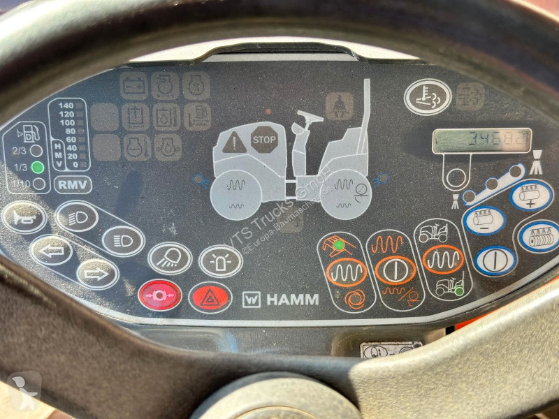 مدحلة Hamm HD12 Tandemwalze mit Streuer