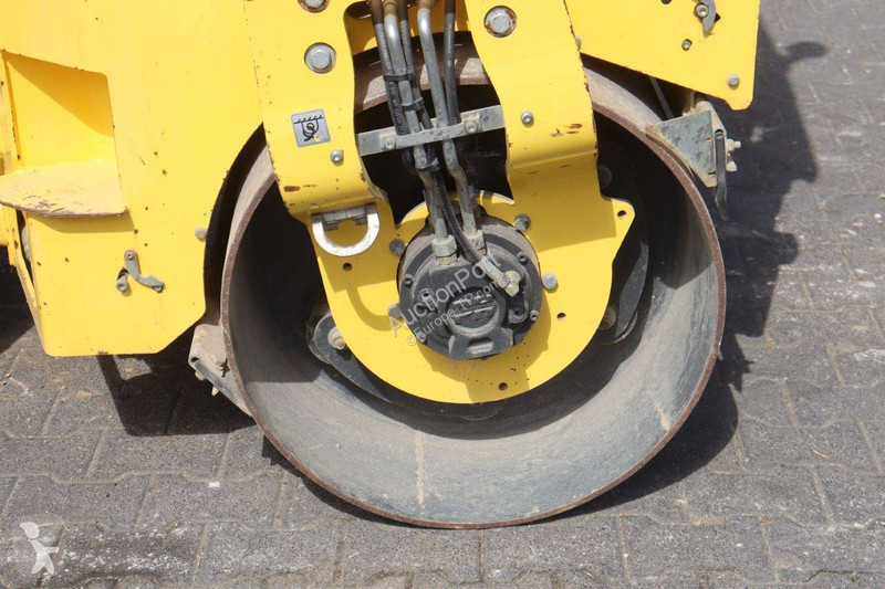 مدحلة Bomag BW120 AD4
