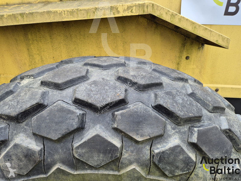 Compactador Bomag BW 211 D