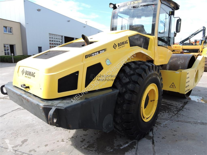Дорожный каток Bomag BW226