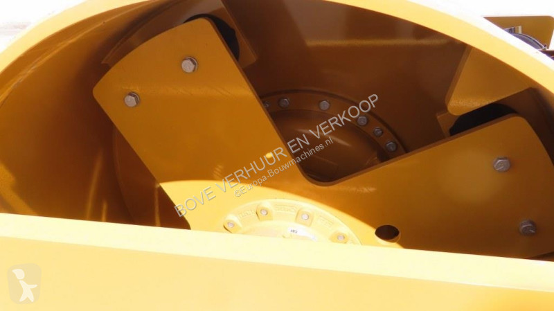 Compactador Caterpillar CS13