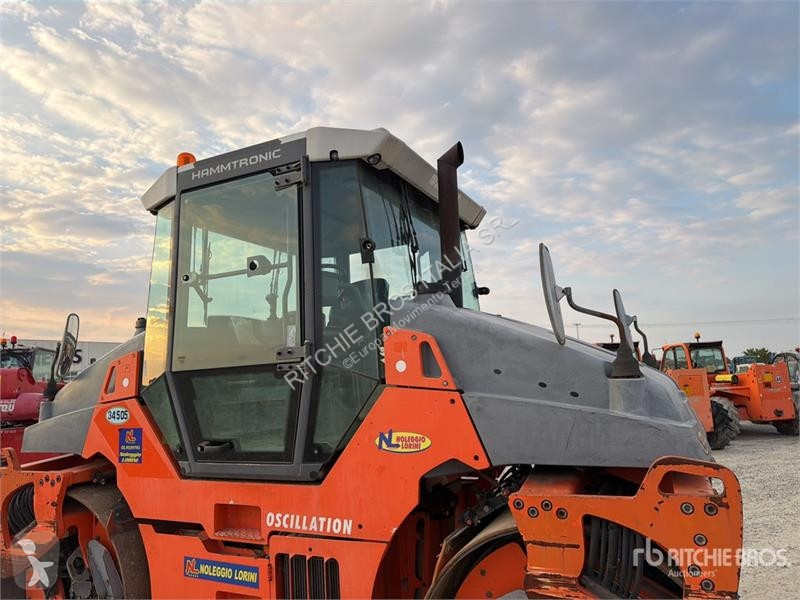 Compactador Hamm Double Drum Roller