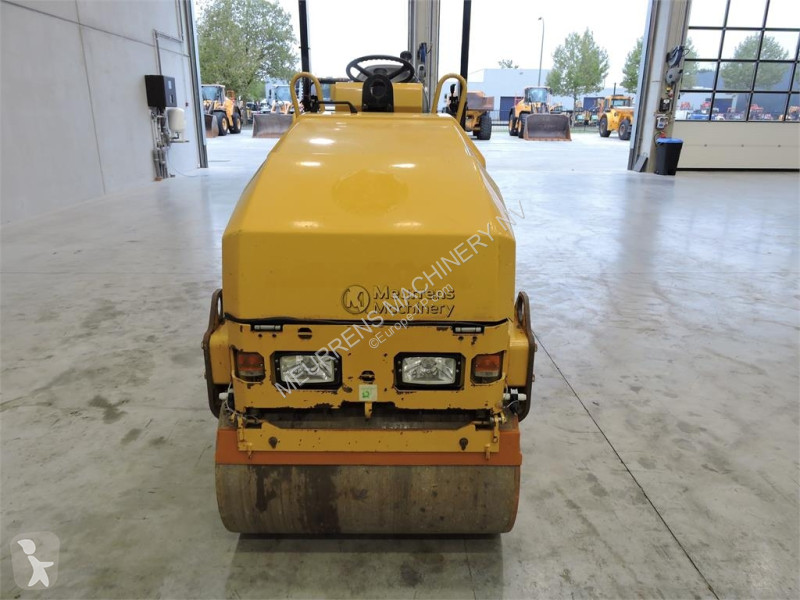 مدحلة Caterpillar CB1.7