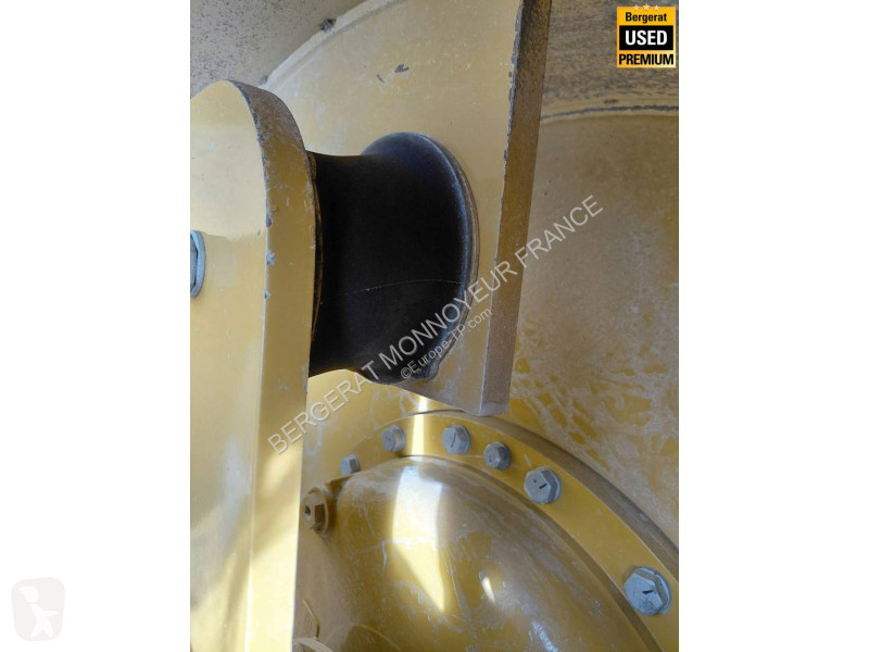 Compacteur Caterpillar