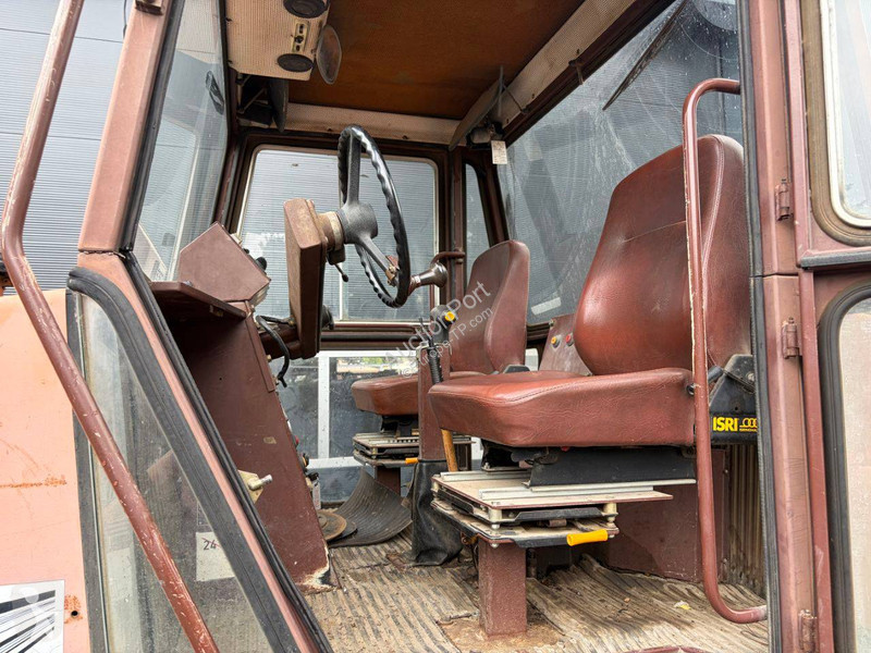 Compacteur Case W552