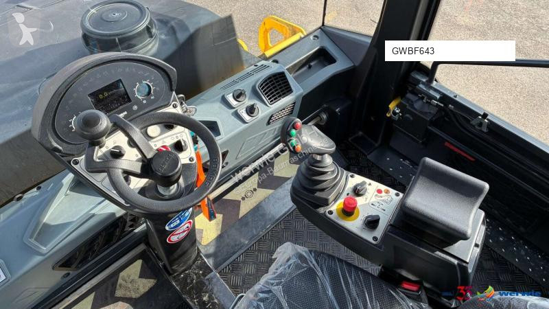 مدحلة Bomag BW28RH