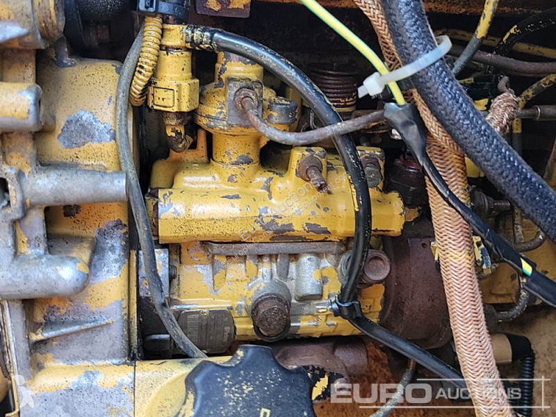 Compactador Caterpillar CS553E