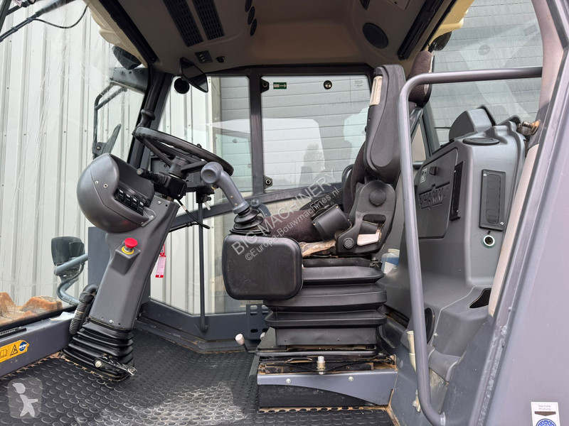 Zhutňovač Hamm H13i Padfoot compactor