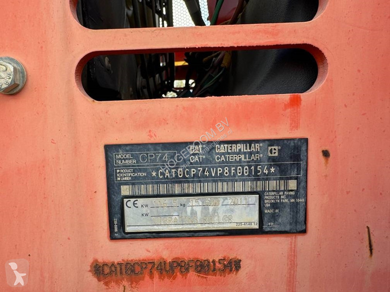 Zhutňovač Caterpillar CP 74