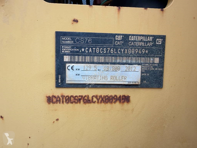 Zhutňovač Caterpillar CS76 XT