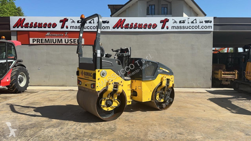 Zhutňovač Bomag AD5
