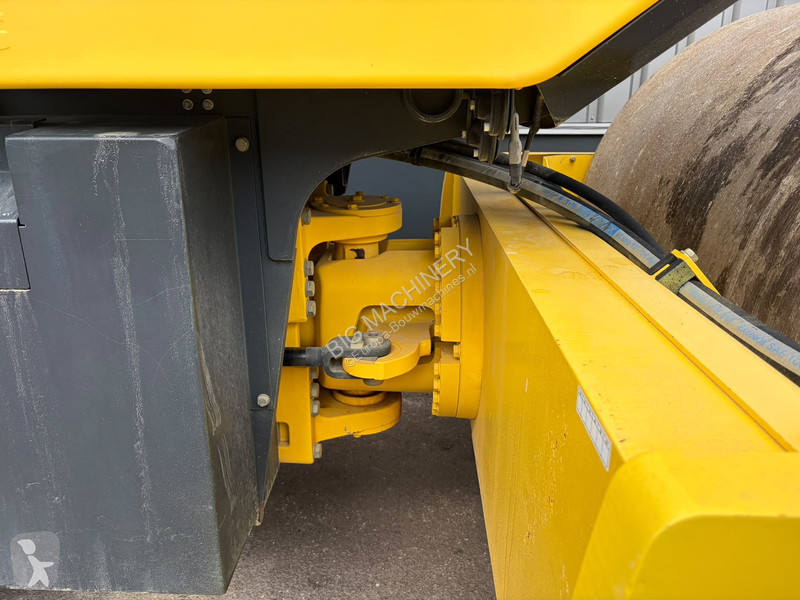 Zhutňovač Bomag BW219DH5