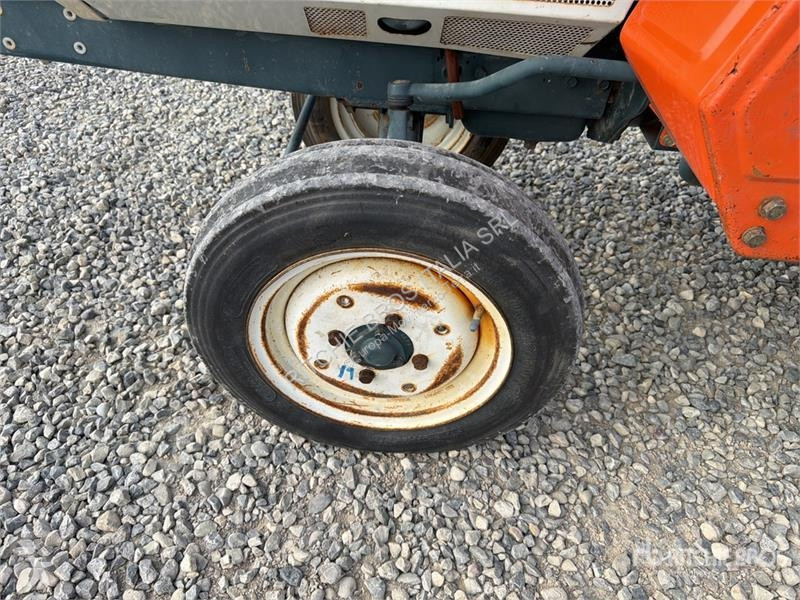 Дорожний коток Kubota ZB1600 Utility Tractor