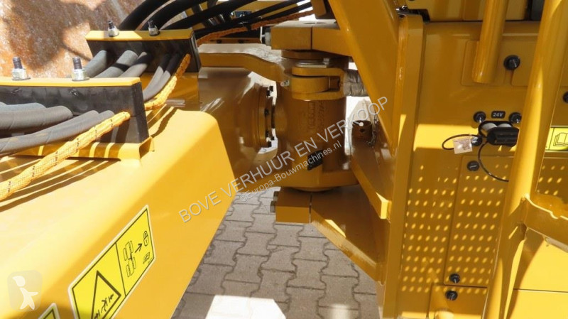 Compactador Caterpillar CS13