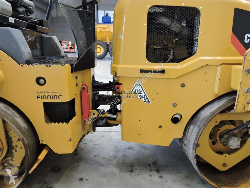 مدحلة Caterpillar CB2.7