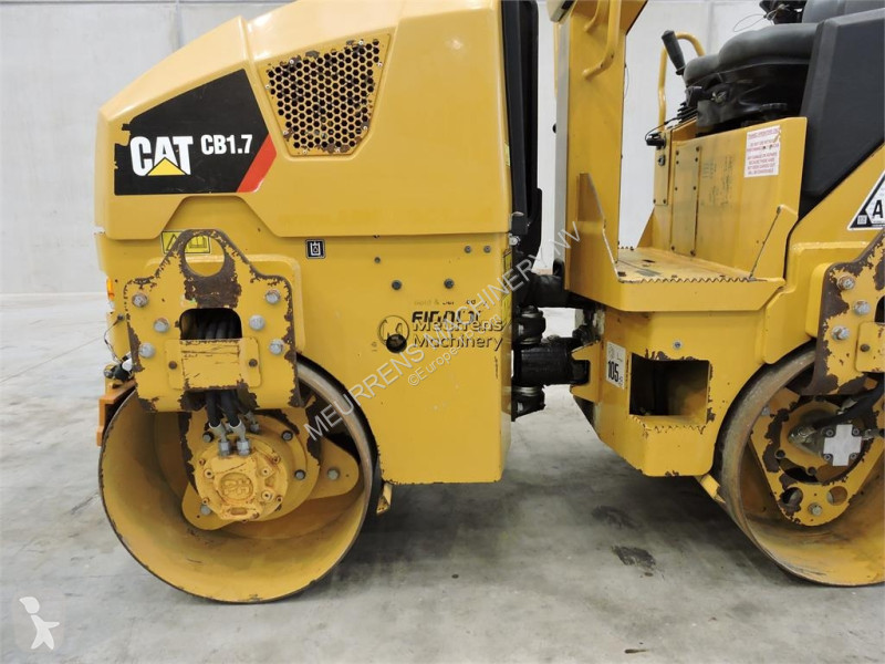 مدحلة Caterpillar CB1.7