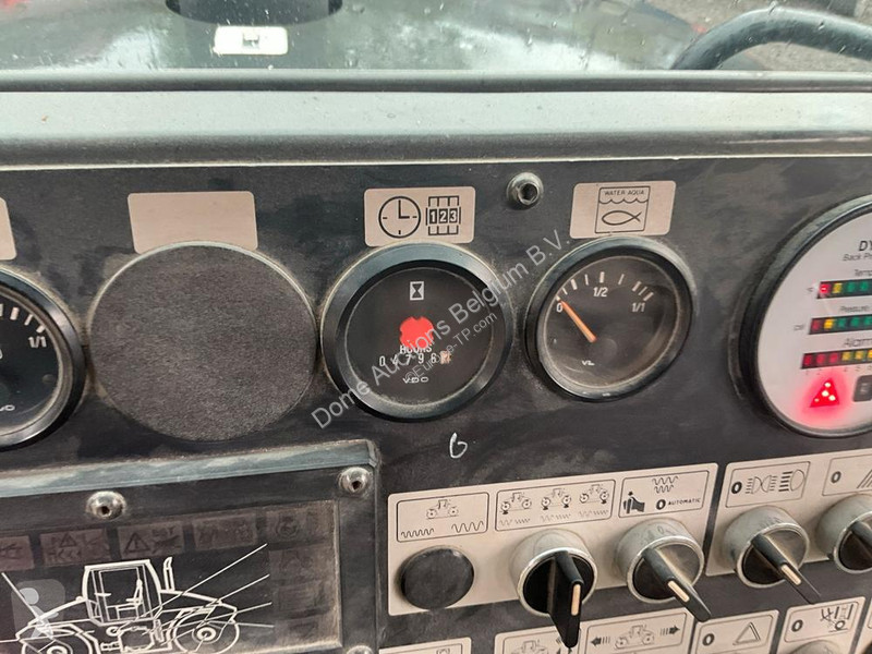 Валяк Bomag