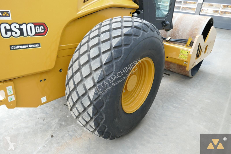 Compactador Caterpillar CS10GC