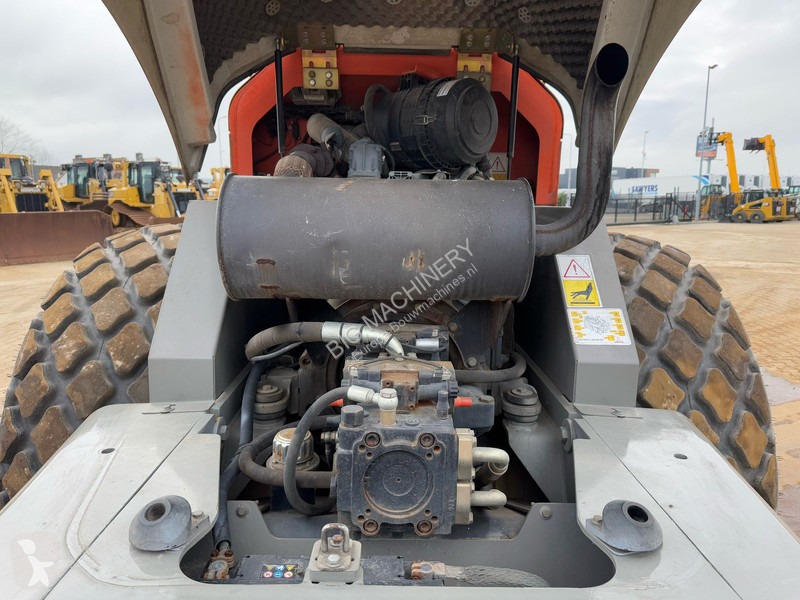 Compactador Atlas (12t)