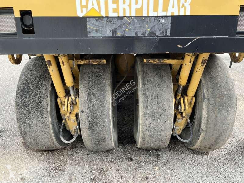 Compactador Caterpillar