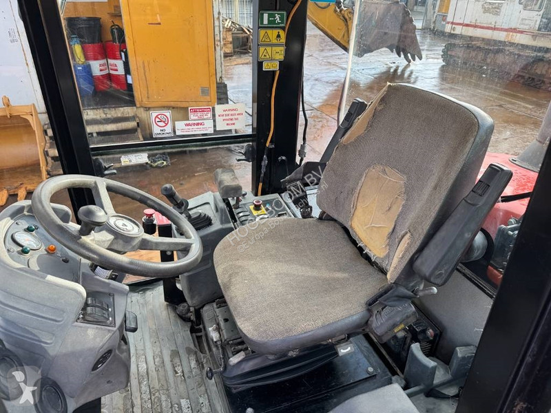 Zhutňovač Caterpillar CP 74