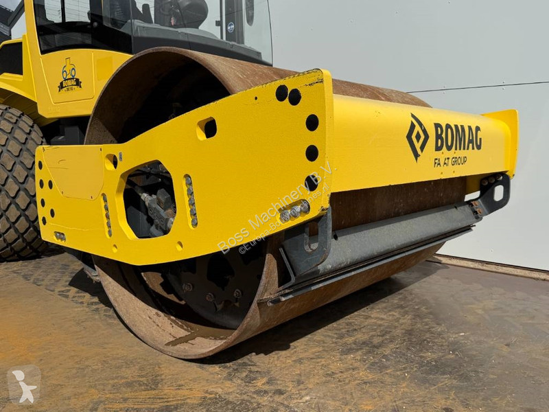 Zhutňovač Bomag BW211DH-5 - German Machine /...