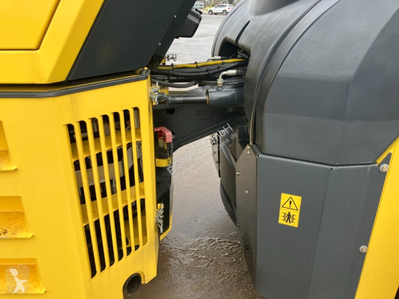 Zhutňovač Bomag  BW 202 AD-4  Stage IIIa/Tier 3