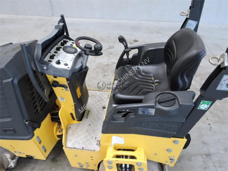 مدحلة Bomag